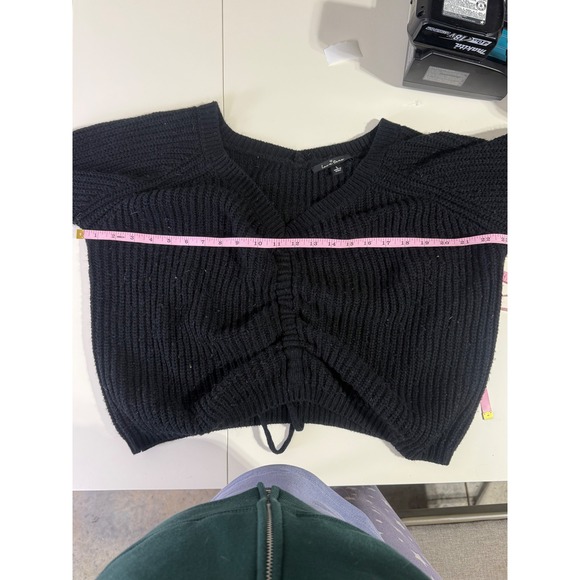 Love Tree Large Black Ribbed Knit V-Neck Ruched Drawstring Cropped Sweater - Picture 7 of 10